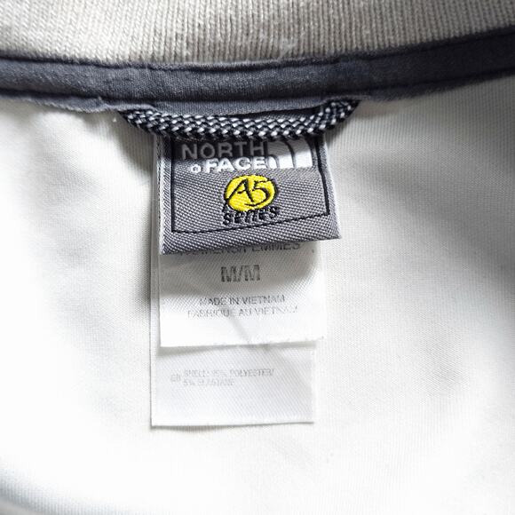 The North Face Jacket Sporty Retro Athleisure Size Medium Colorblock Track Style - Picture 8 of 8